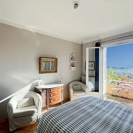 Family House In Quiet And Residential Area * 耶尔