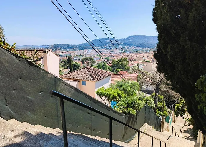 Family House In Quiet And Residential Area *