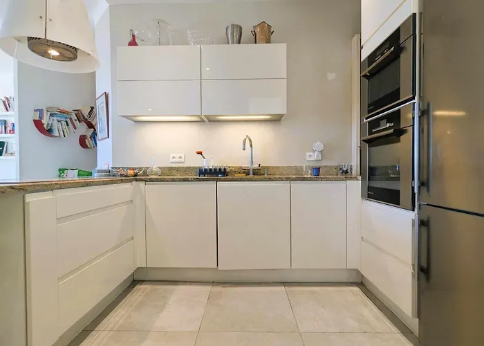 度假居 Family House In Quiet And Residential Area 耶尔