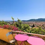 Family House In Quiet And Residential Area Holiday home