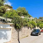 Holiday home Family House In Quiet And Residential Area