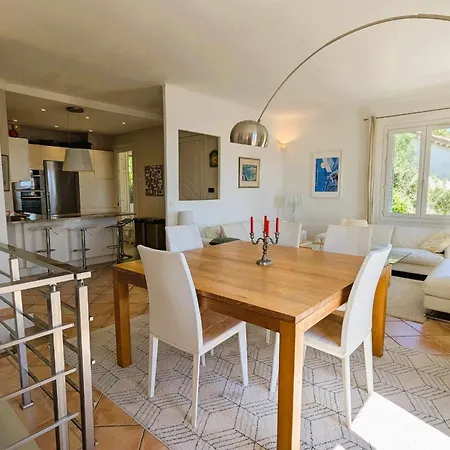 Family House In Quiet And Residential Area Hyères