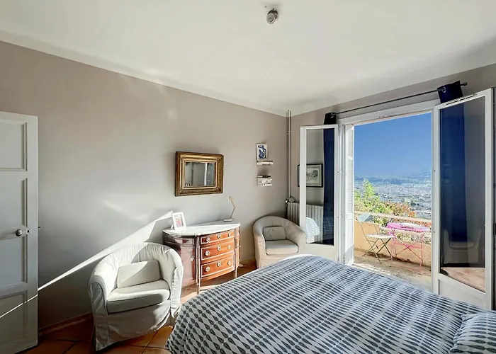 Family House In Quiet And Residential Area * Hyères